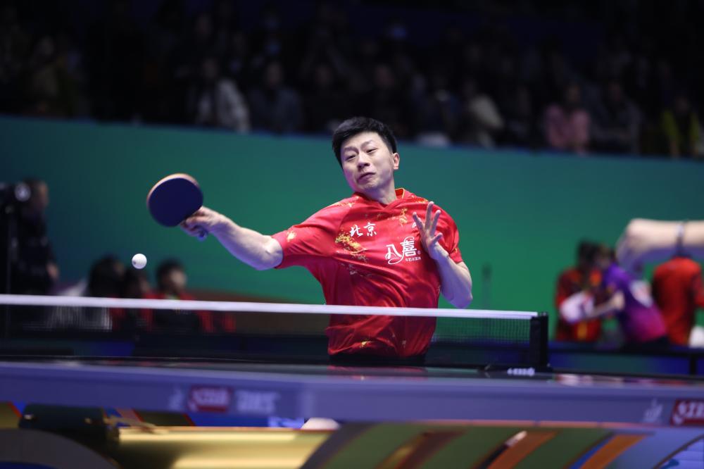 诺坎普新王？17岁的亚马尔和梅西谁更强？